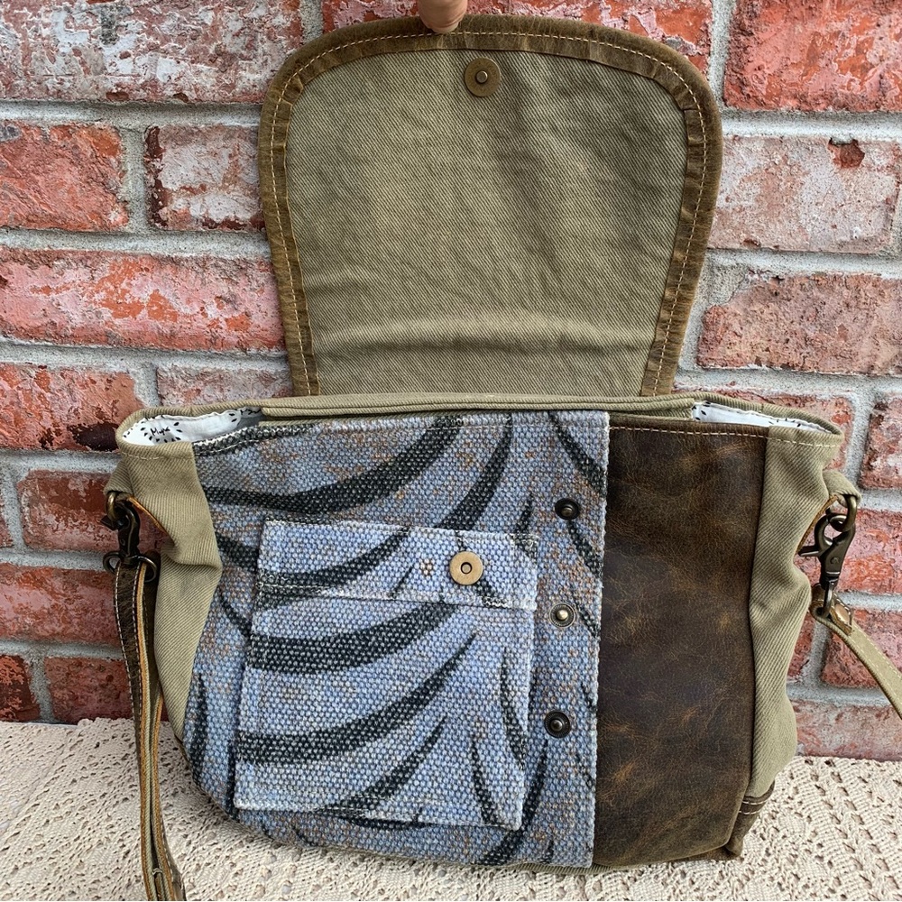 Myra Bag Distressed Leather & Canvas Crossbody Handbag Shoulder Purse - Picture 3 of 16